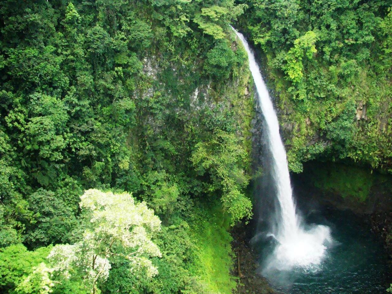 Villa Jade, La Fortuna Downtown Esterno foto